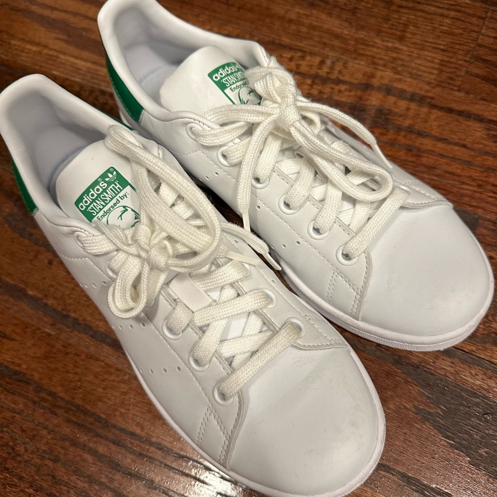 Stan smith adidas  size 6